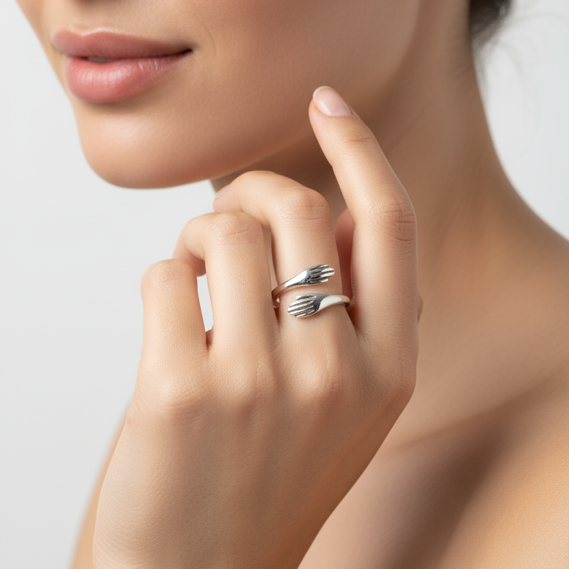 Hug Me 925 Silver Ring