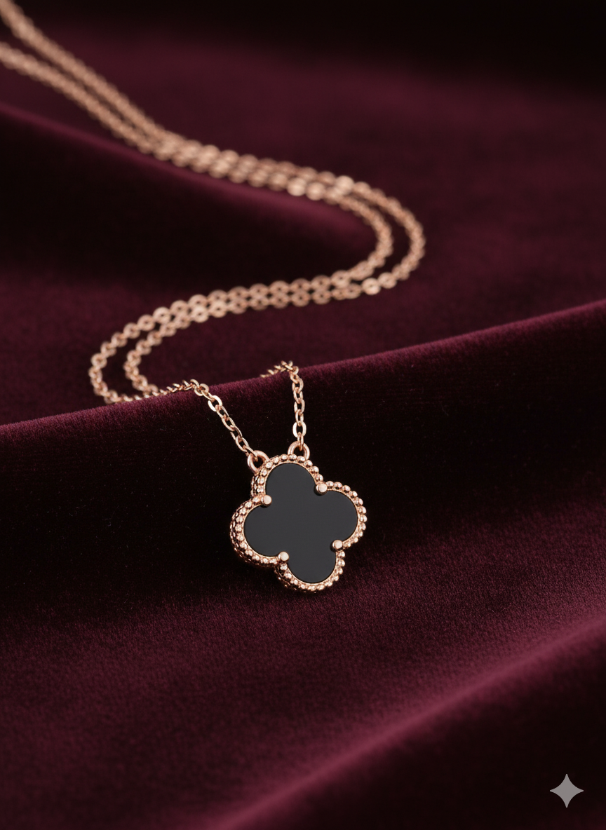 Midnight Clover 925 Pendant