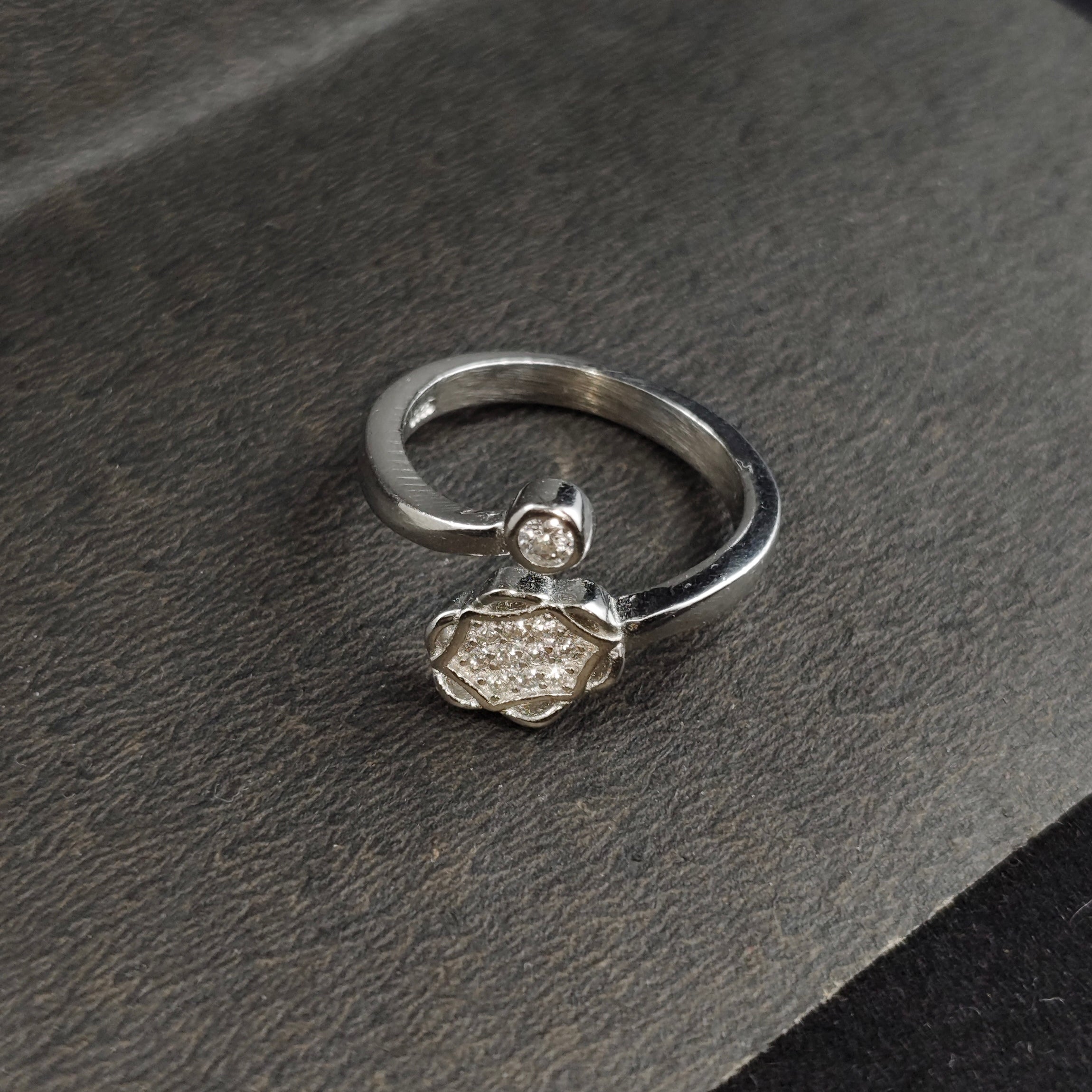 Petal Spark Ring
